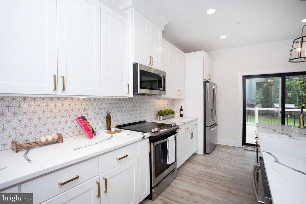Photo of 12126 RIVERVIEW DRIVE