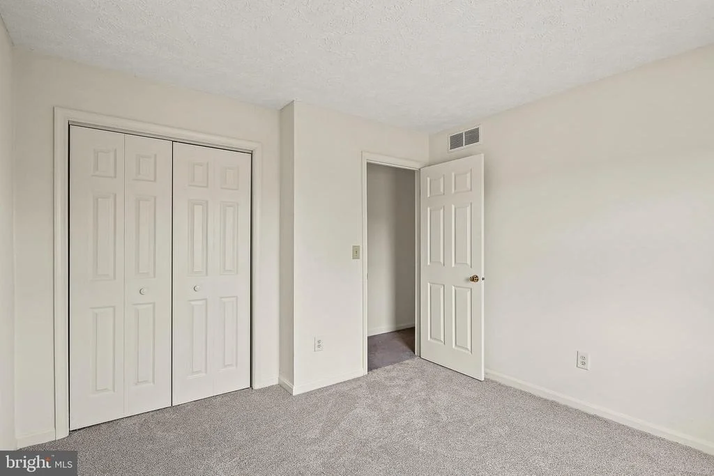 Photo of 3 GREENKNOLL BOULEVARD