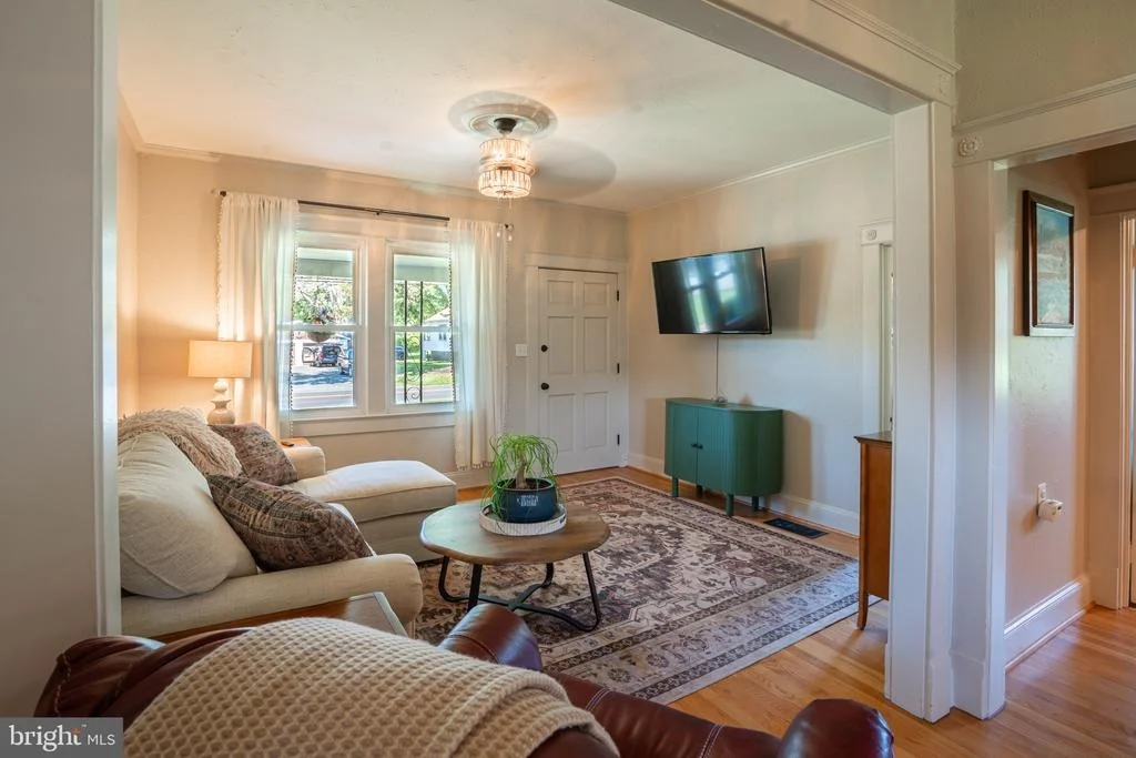 Photo of 1236 MOUNTAIN VIEW ROAD
