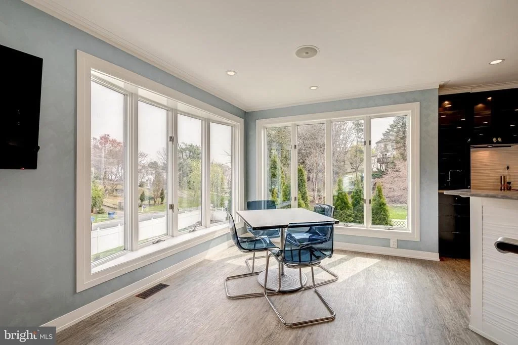 Photo of 6202 NETHERCOMBE COURT