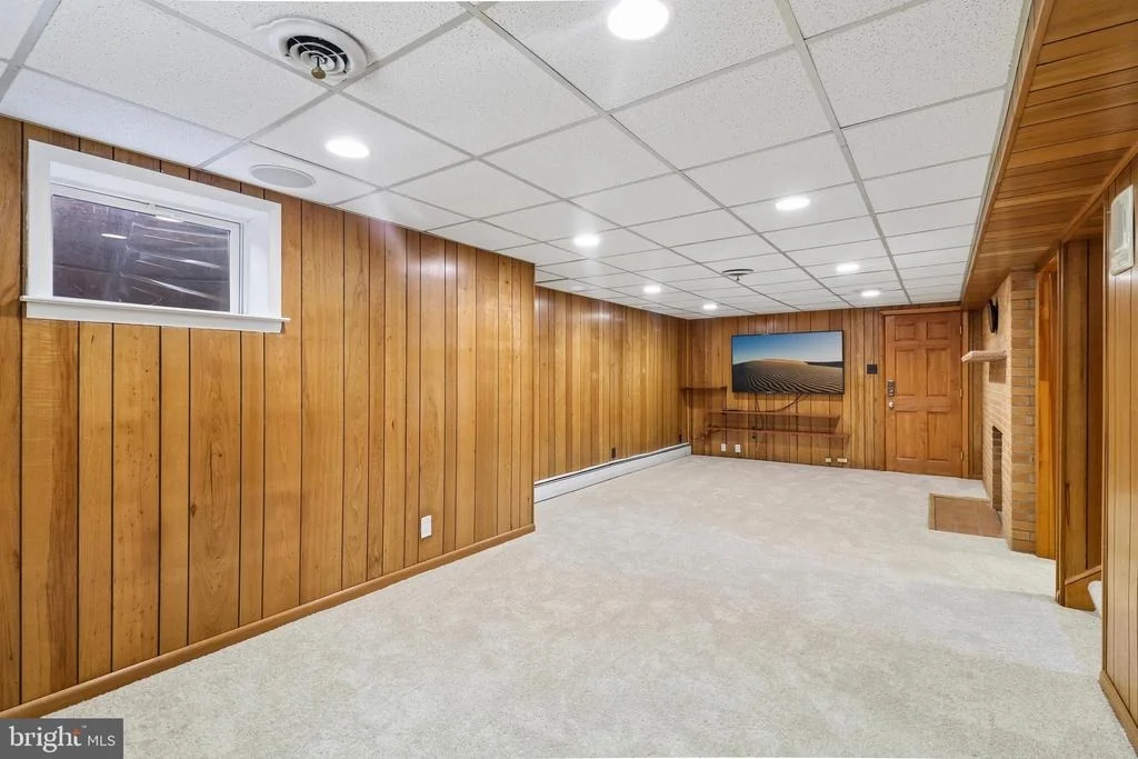 Photo of 400 SOUTHWEST DRIVE