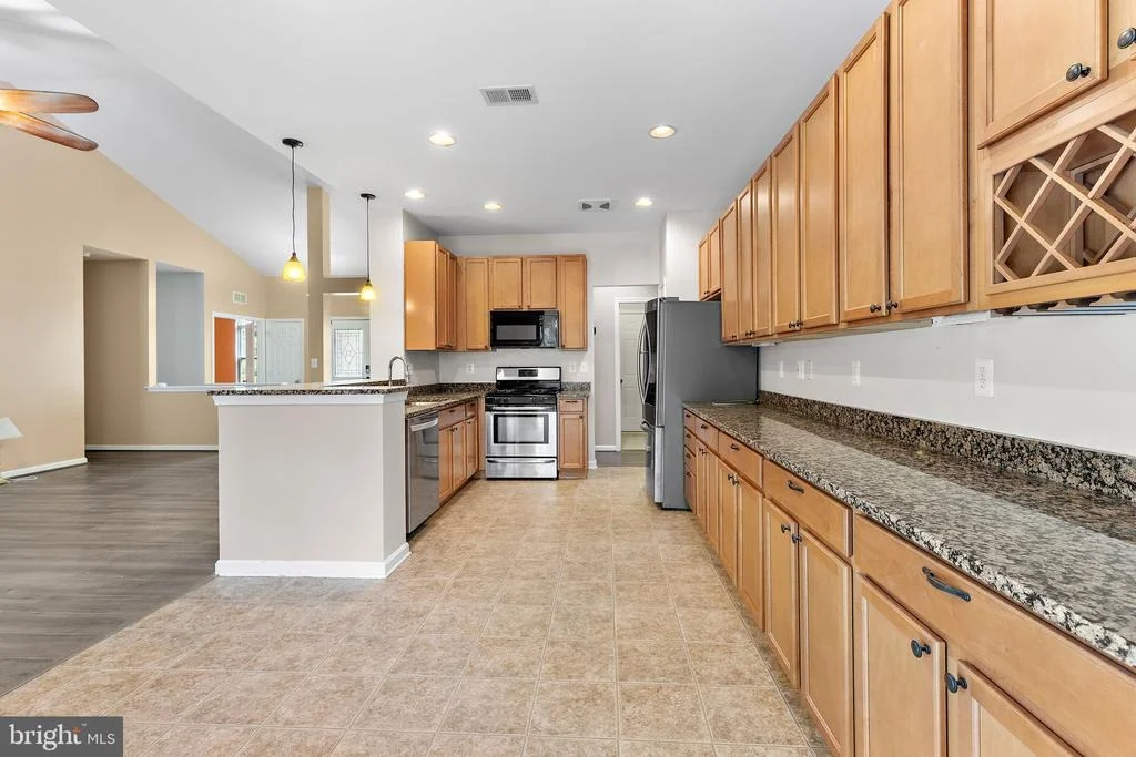 Photo of 176 SPLIT ROCK DRIVE