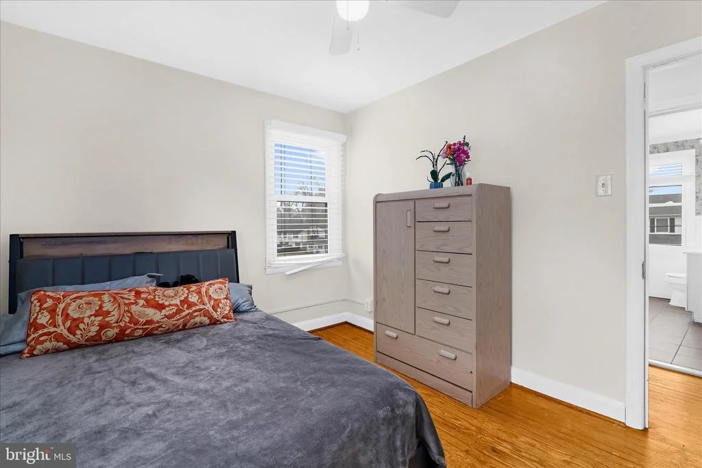 Photo of 7803 LINTHICUM ROAD