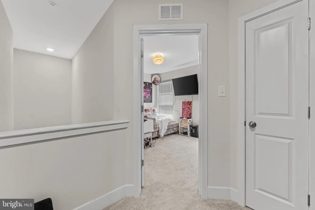 Photo of 5192 NEWPORT CIRCLE