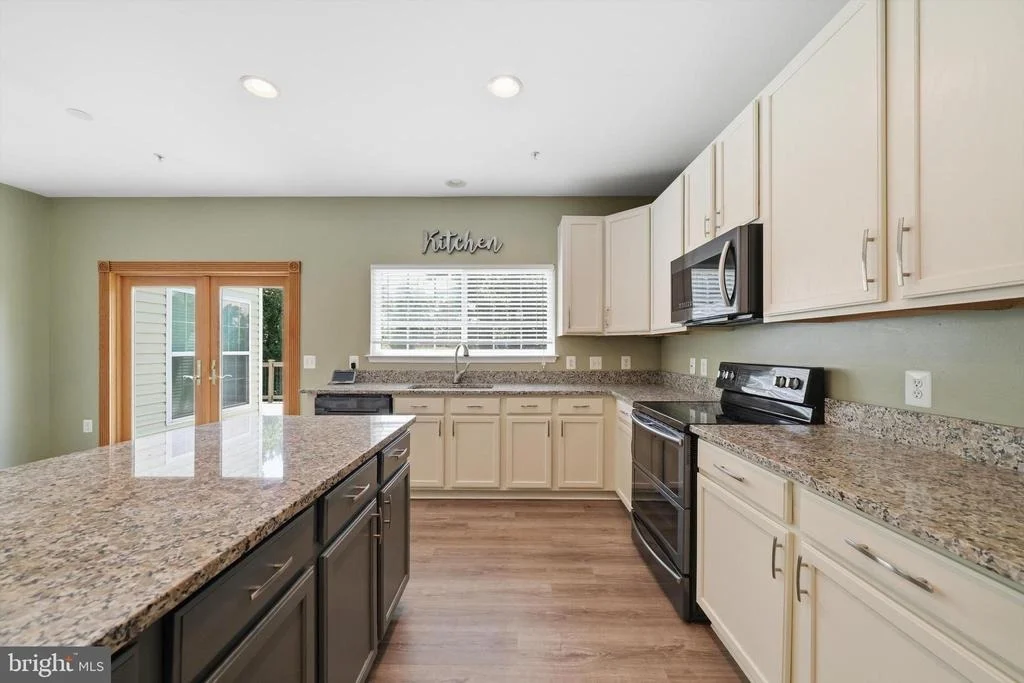 Photo of 10106 MIKE ROAD