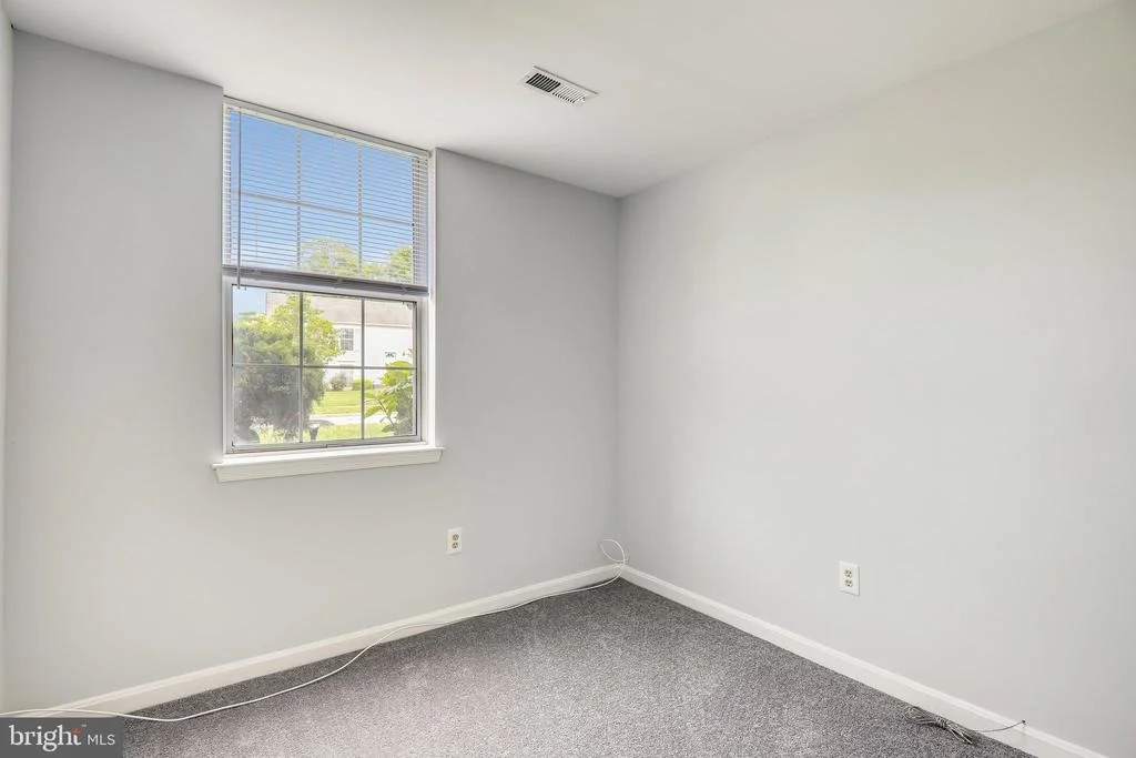 Photo of 9405 SILVER FOX TURN