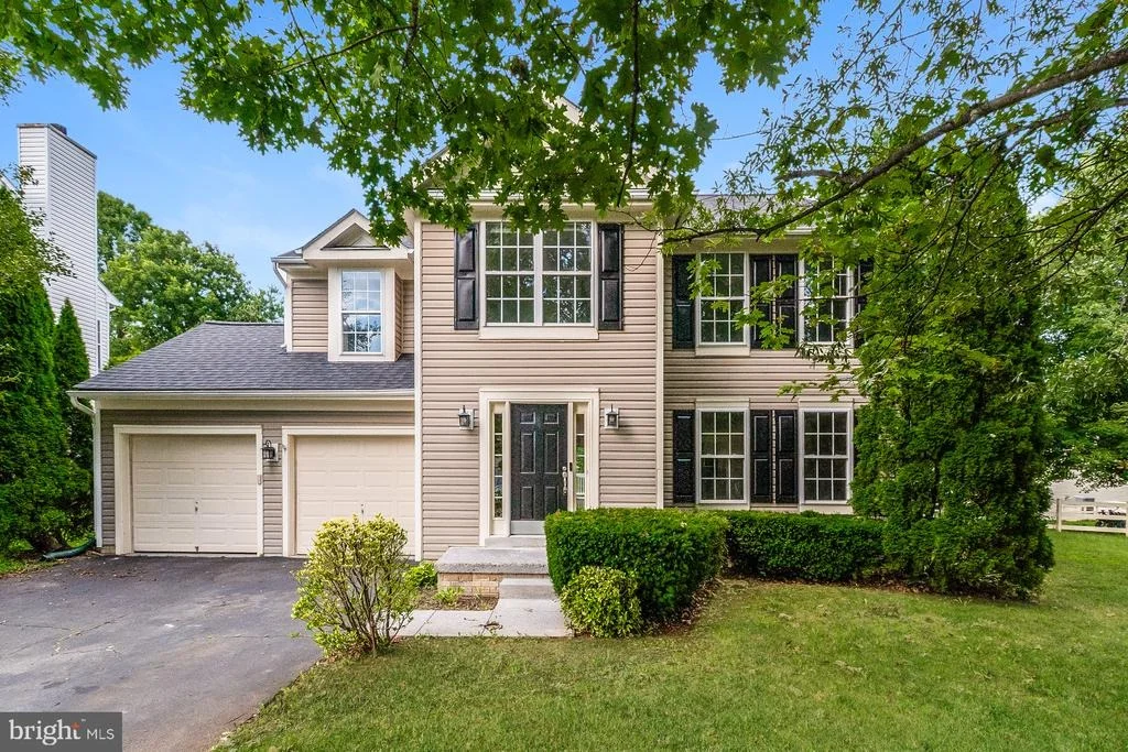 Photo of 17292 MAGIC MOUNTAIN DRIVE