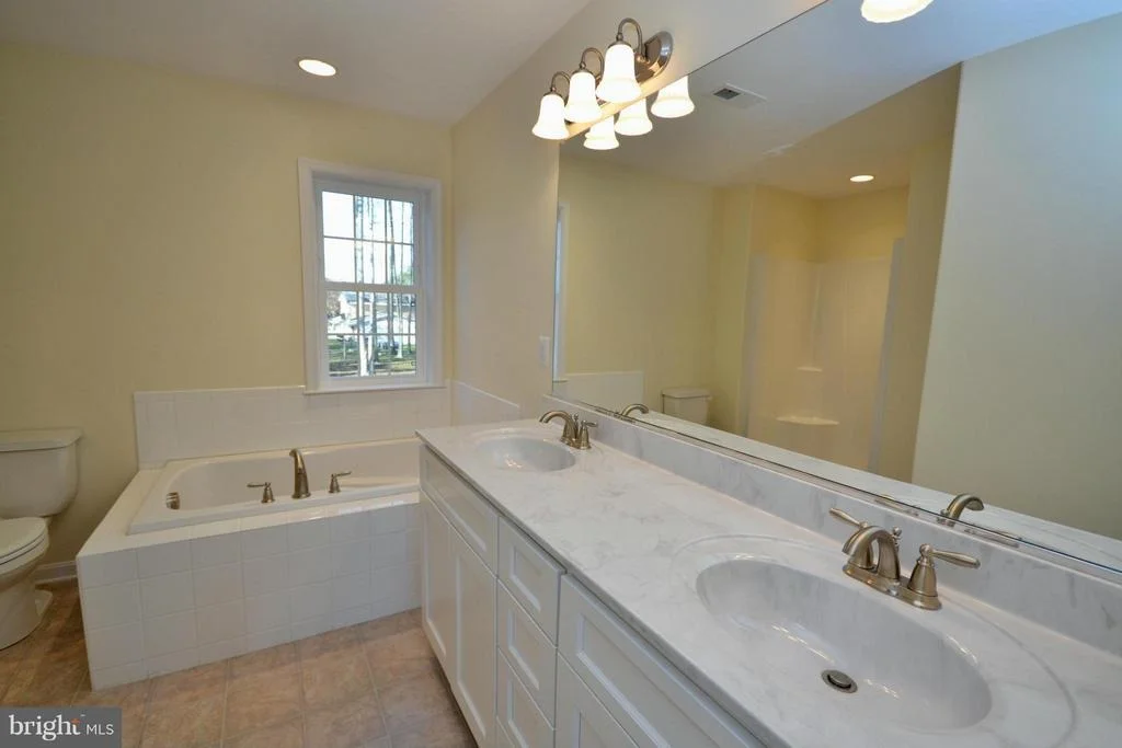 Photo of 628 LATANE DRIVE