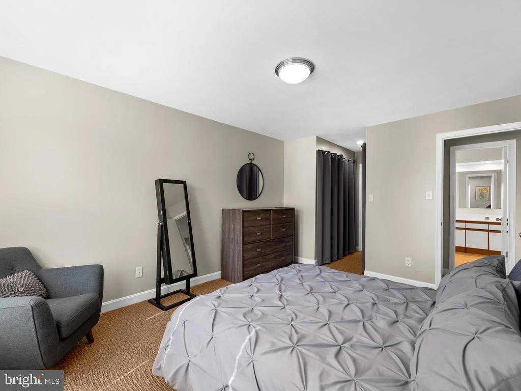 Photo of Unit 9C21 at 13701 MODRAD WAY