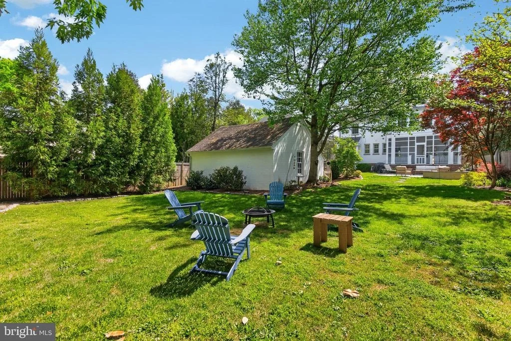 Photo of 4305 BRADLEY LANE