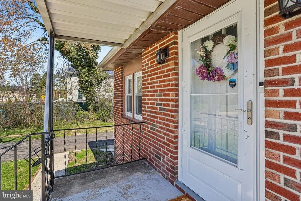 Photo of 36 BROWNING AVENUE