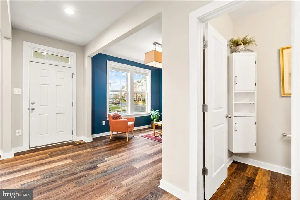 Photo of 1010 SAXTON DRIVE