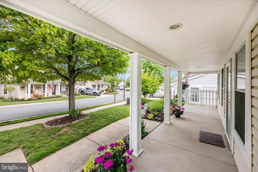 Photo of 1007 PARADE LANE