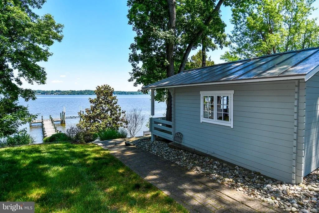 Photo of 7808 SOUTHDOWN ROAD