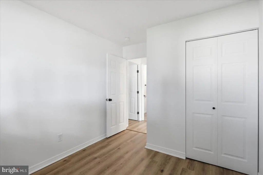 Photo of 1405 OUTER DRIVE
