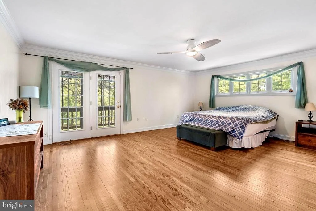 Photo of 955 STAYMAN DRIVE