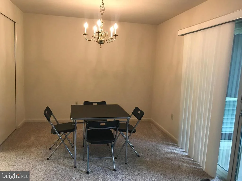 Photo of Unit 712D at 3362 GLENEAGLES DRIVE