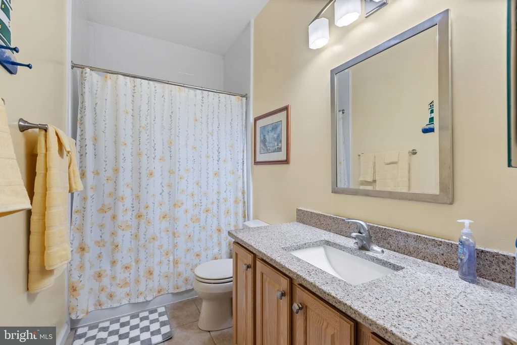 Photo of 33 SIOUX DRIVE