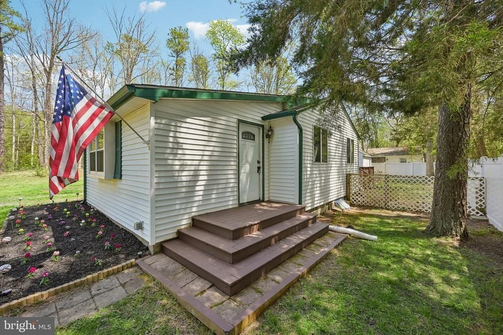 Photo of 1128 POPLAR AVENUE