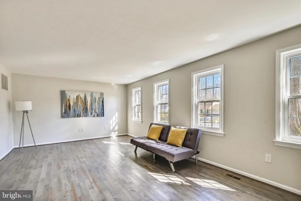 Photo of 1508 LAUREL HILL ROAD