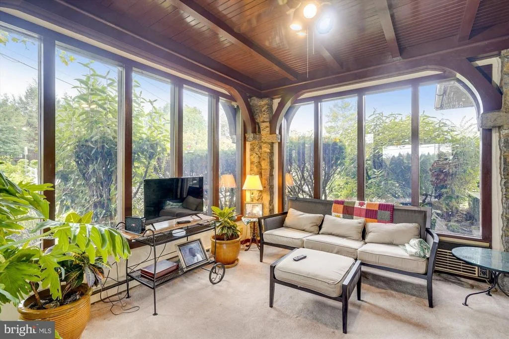 Photo of 200 MEALEY PARKWAY