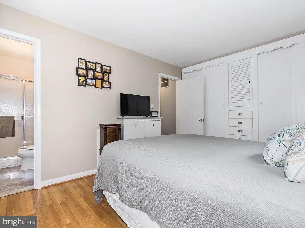 Photo of 600 WINONA COURT