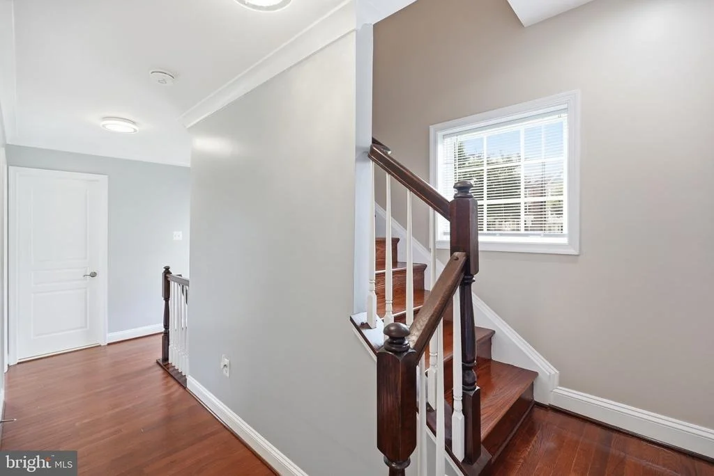 Photo of 232 PARKVIEW AVENUE