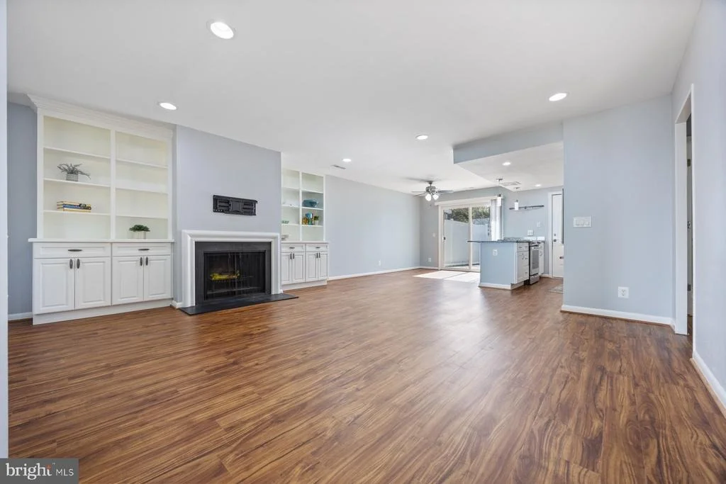 Photo of Unit 191A at 3221 LUDHAM DRIVE