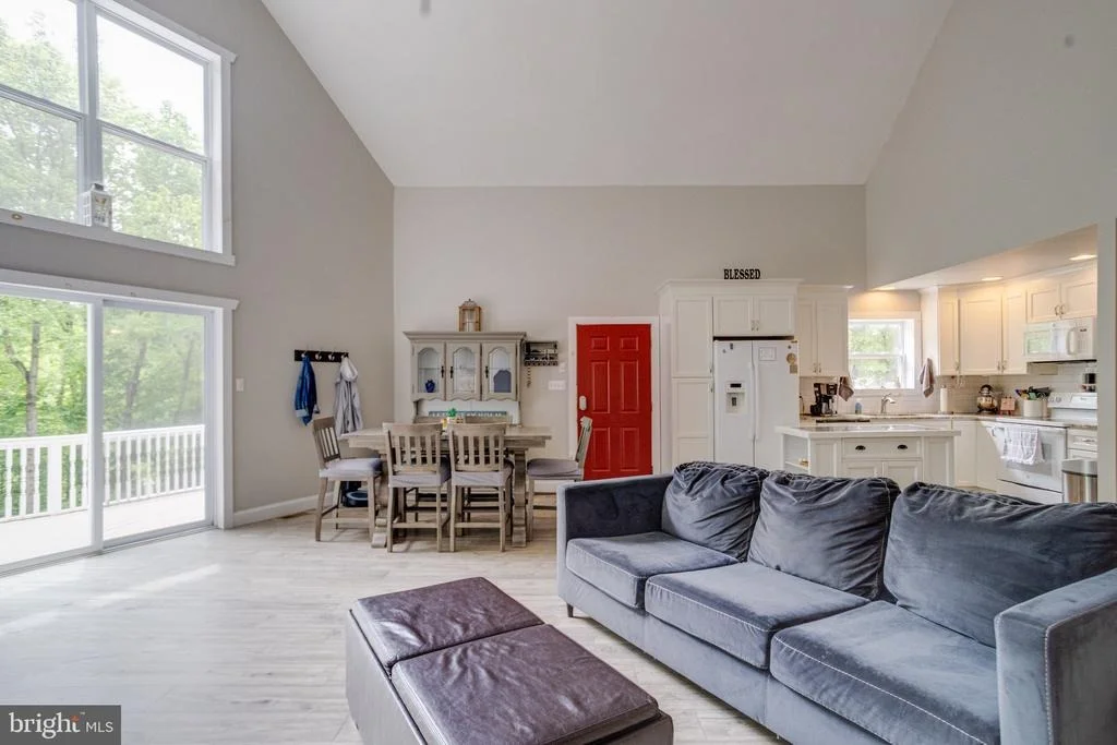 Photo of 44 ALGONQUIN DRIVE