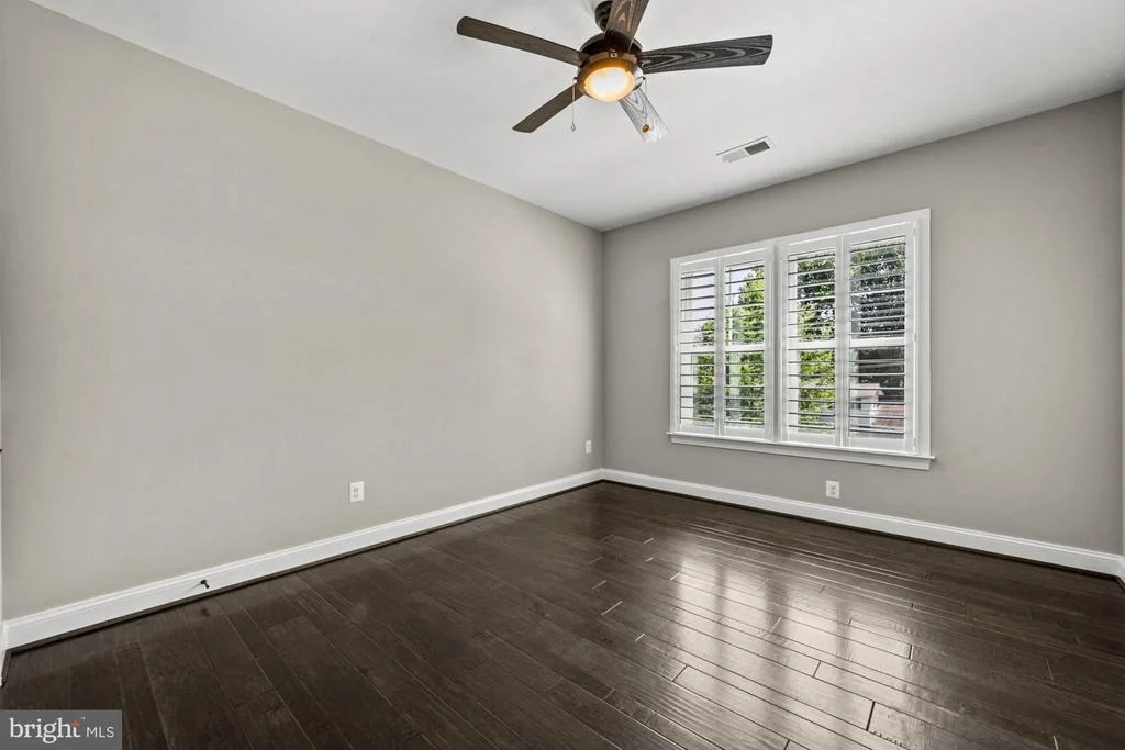 Photo of 8404 STONEWALL DRIVE