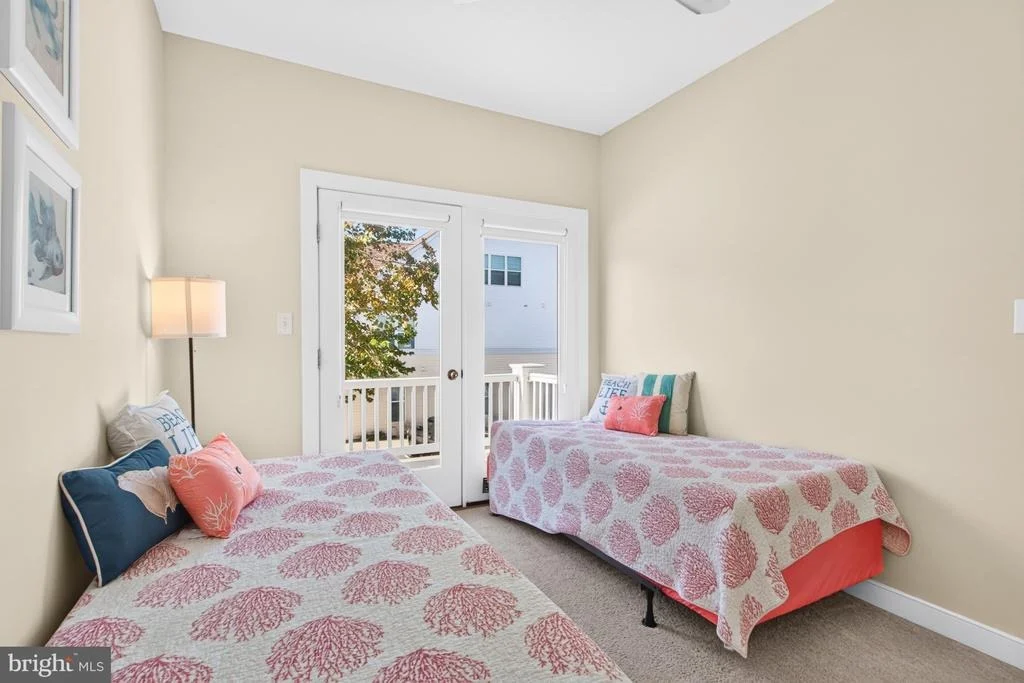 Photo of Unit D2 at 29104 STRIPER HARBOR