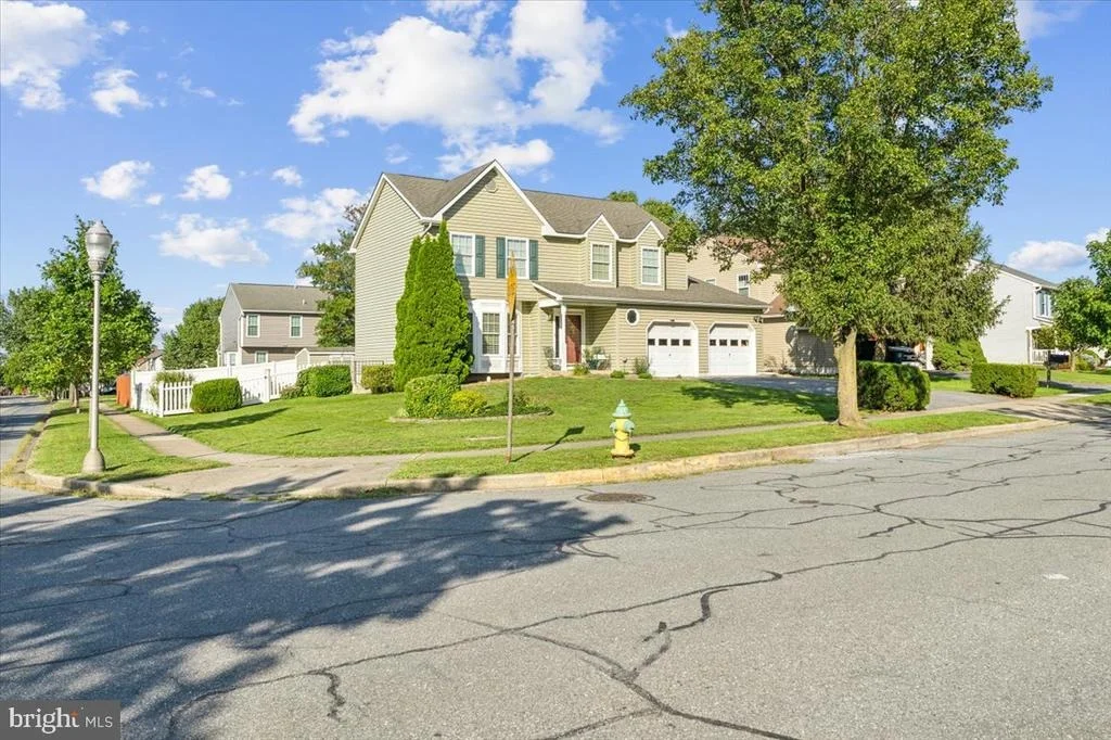 Photo of 1411 TEAL LANE