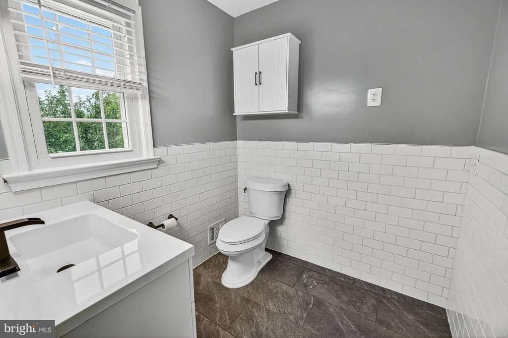 Photo of 8000 GLENDALE COURT
