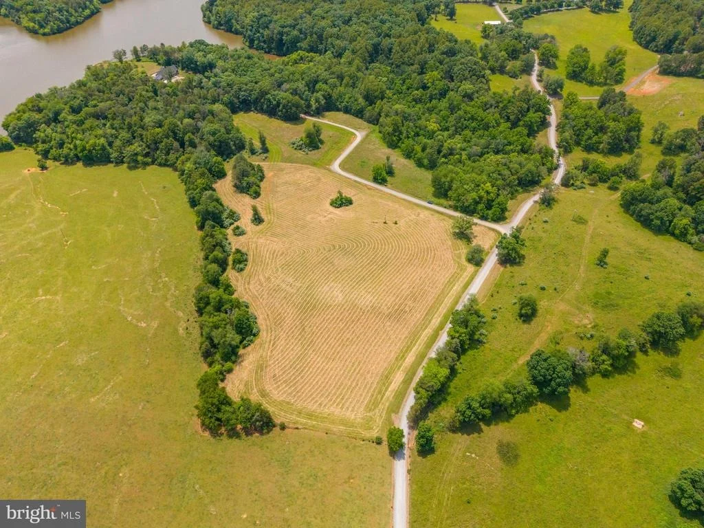 Photo of 48D BALD EAGLE TRAIL