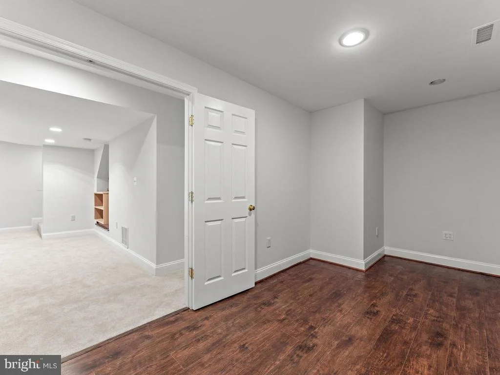 Photo of 3713 QUEEN MARY DRIVE