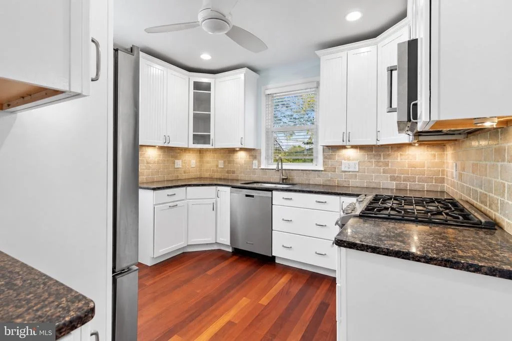 Photo of 4601 LINCOLN DRIVE