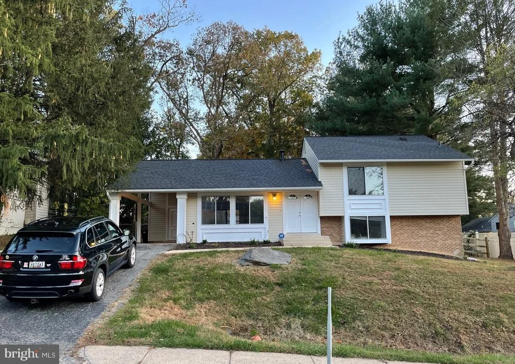 Photo of 3912 GELDING LANE