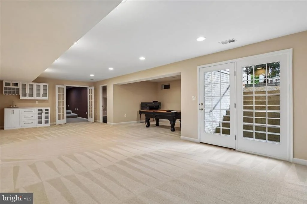 Photo of 42855 CHATELAIN CIRCLE