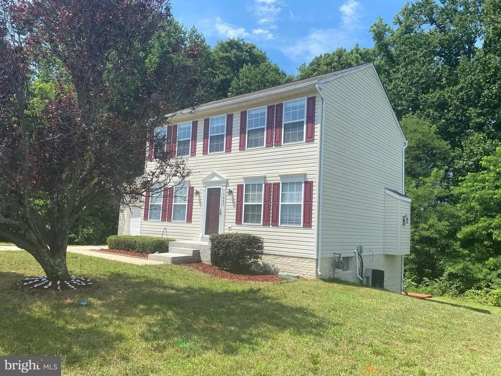 Photo of 5442 SIR DOUGLAS DRIVE