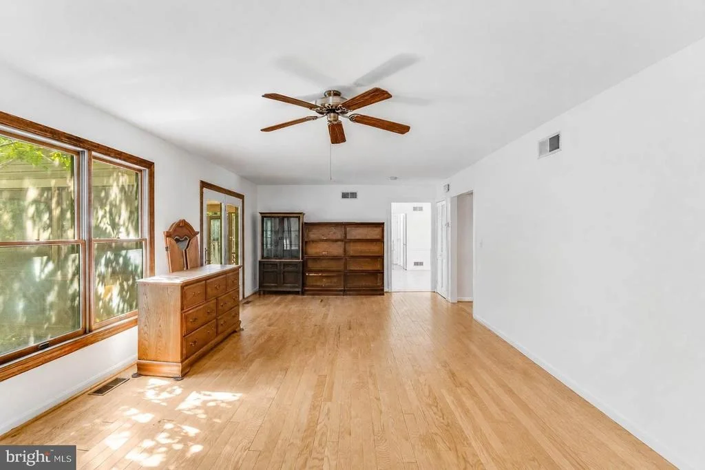 Photo of 28011 LINE ROAD