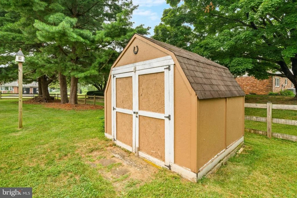 Photo of 7902 JUNIPER DRIVE