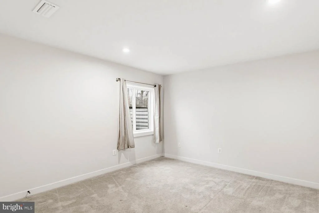 Photo of 10907 GREEN LEAF RUN