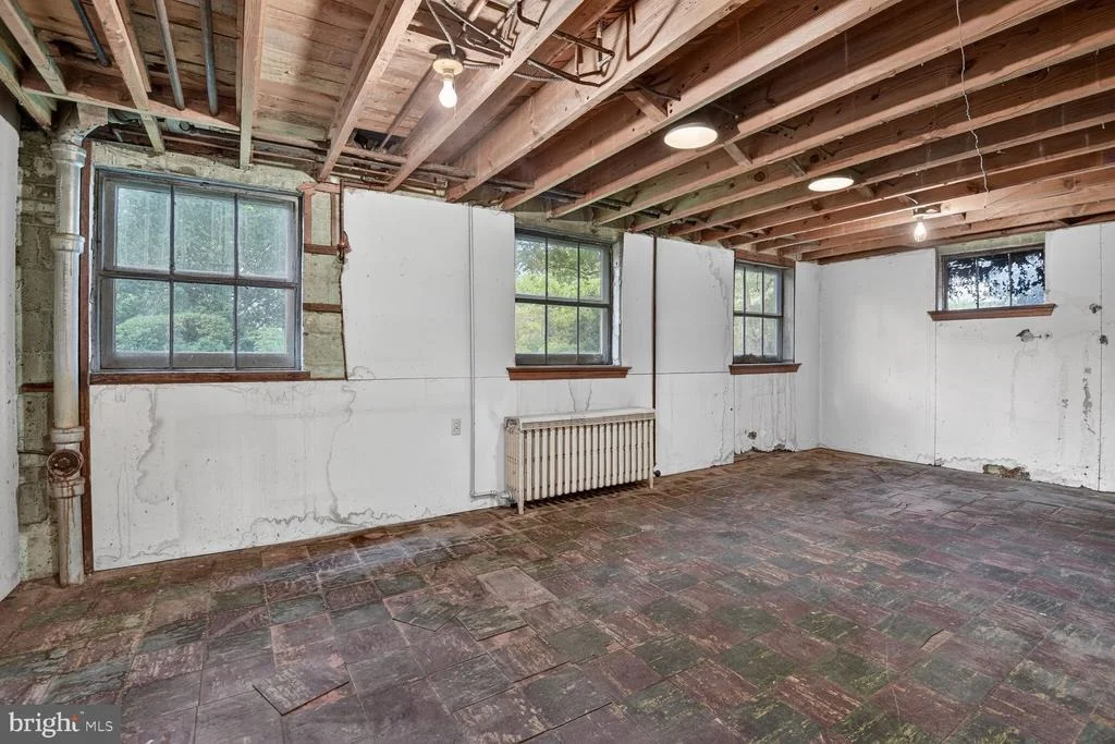 Photo of 702 MCNEILL ROAD