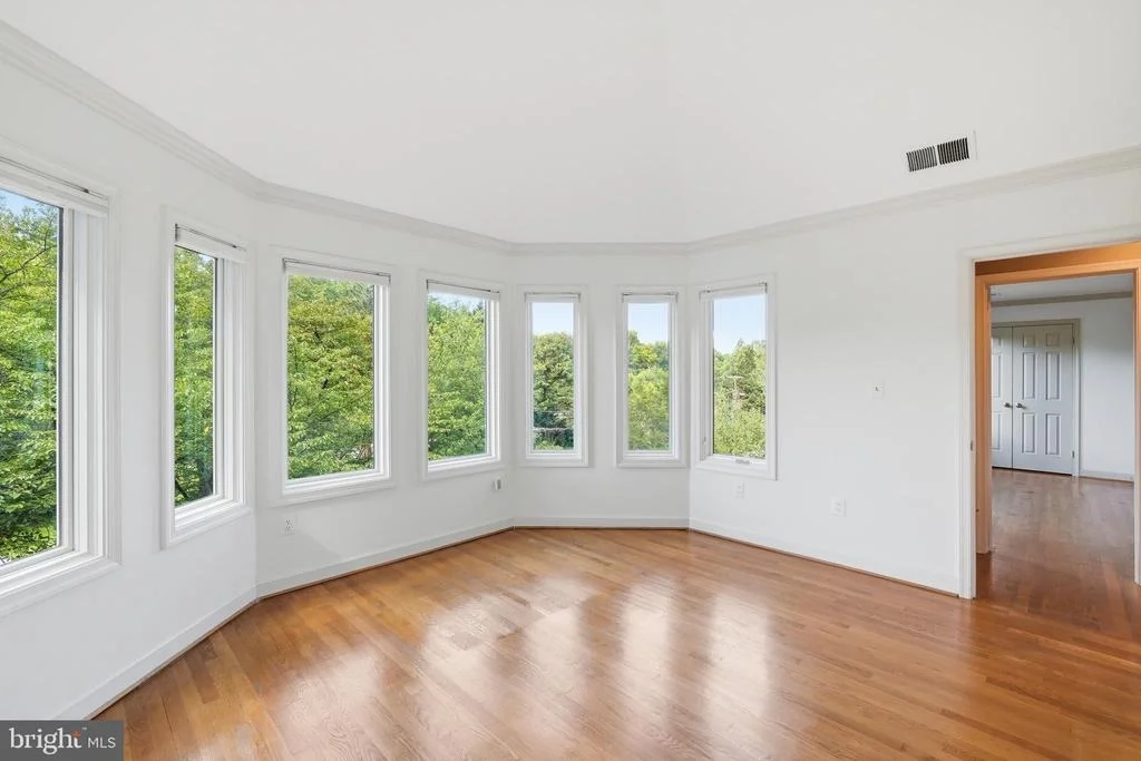 Photo of 6505 RIVER ROAD