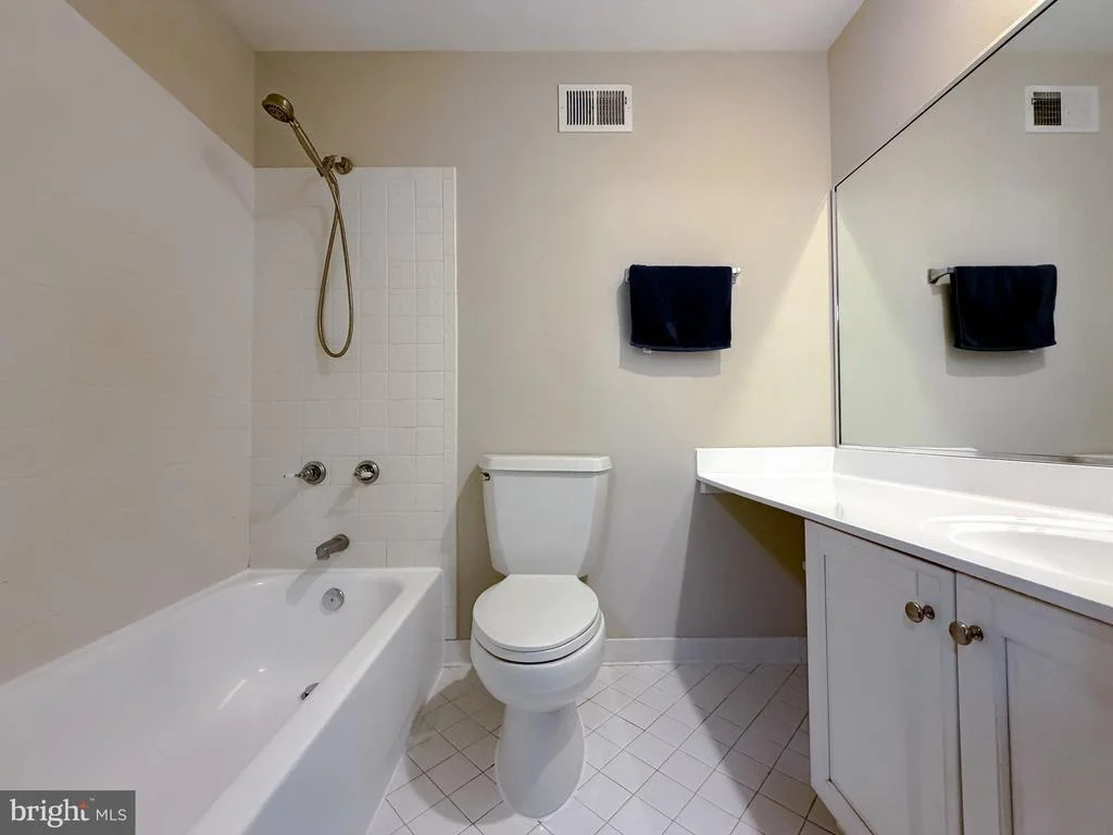 Photo of 8425 MAUSEN LANE