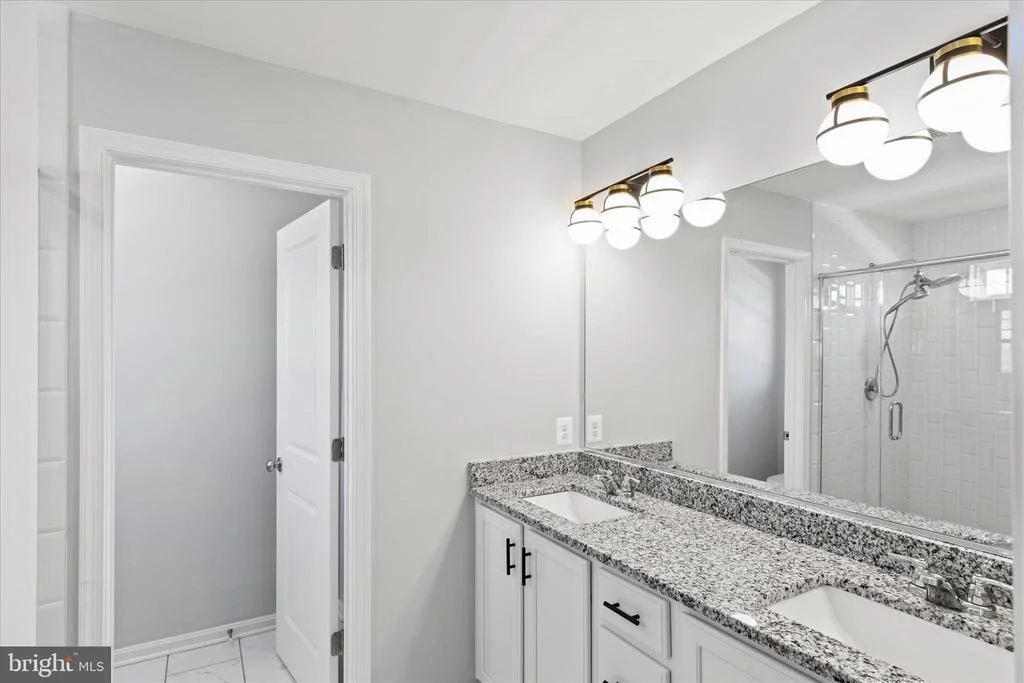 Photo of 5559 TRAFALGAR CIRCLE