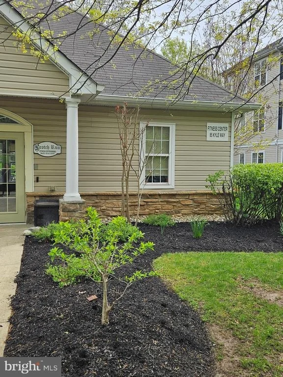 Photo of 121 KYLE WAY