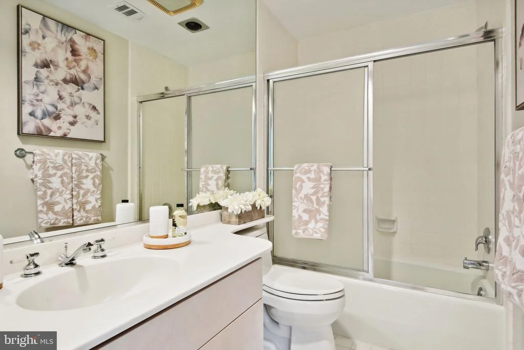 Photo of 9939 BENTCROSS DRIVE