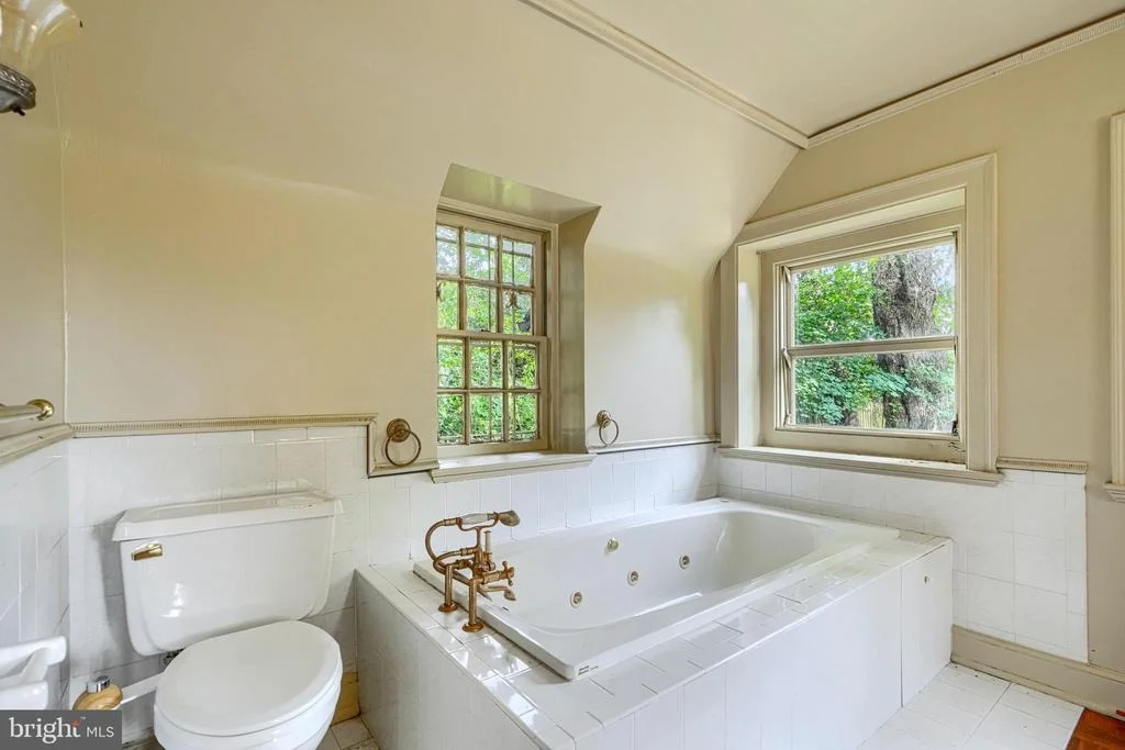 Photo of 15 W COLD SPRING LANE