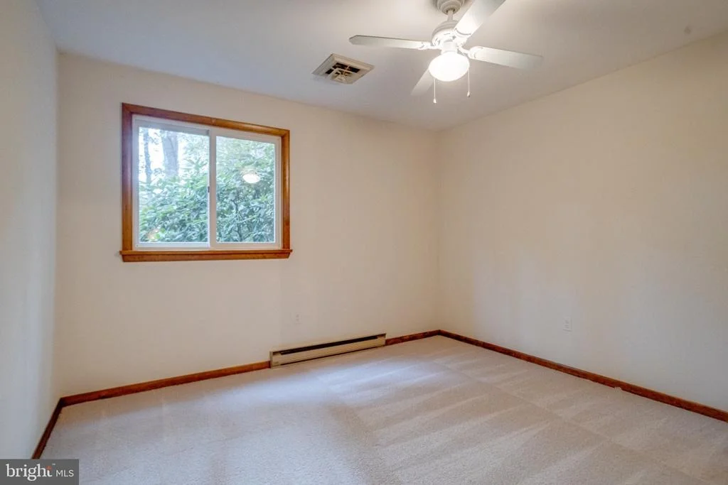 Photo of 2010 FALLSGROVE WAY